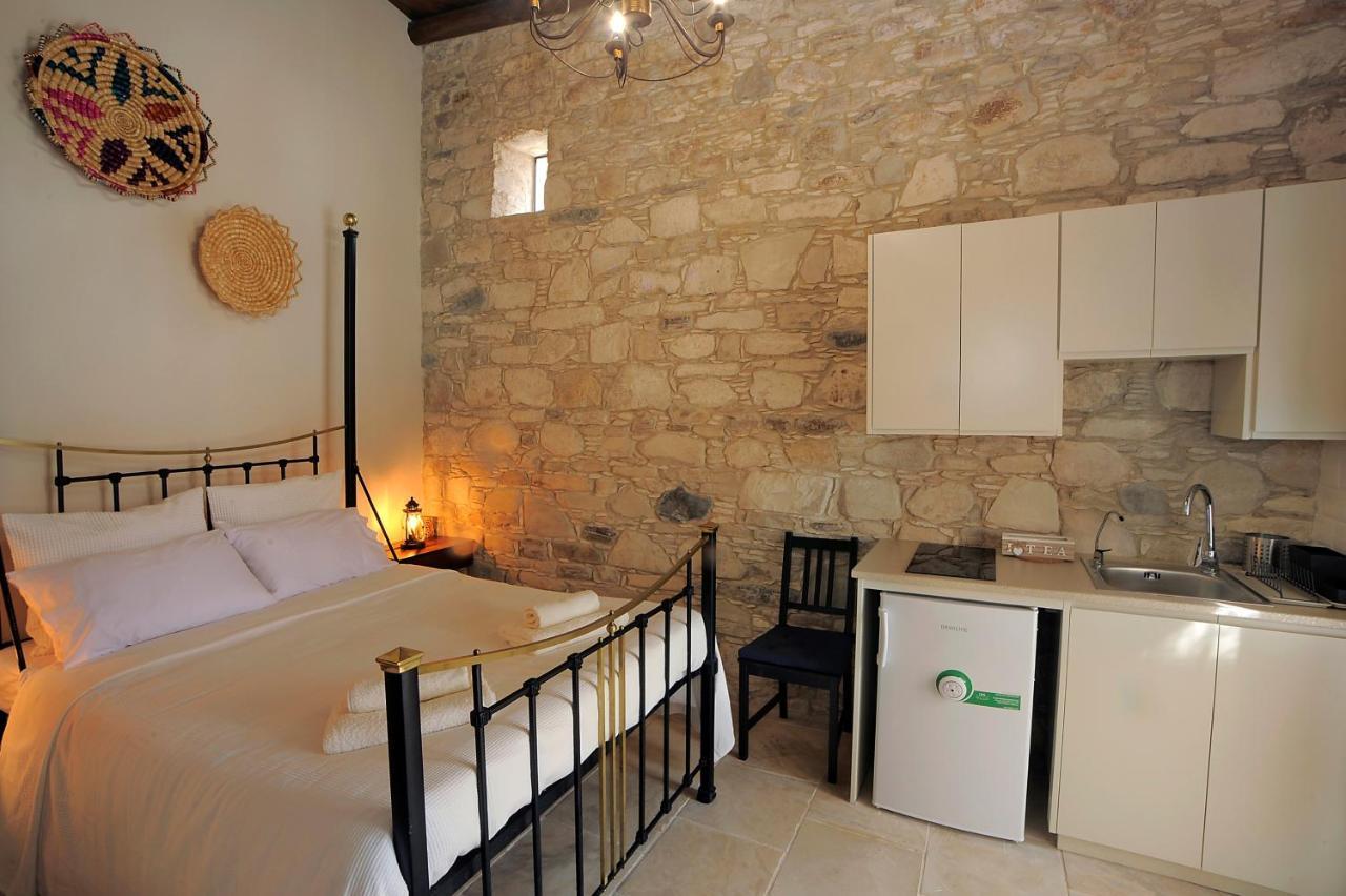 Pentasino Traditional House Agios Theodoros ภายนอก รูปภาพ