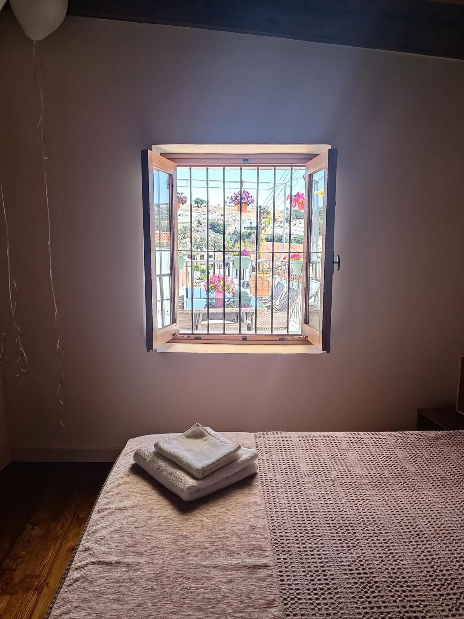 Pentasino Traditional House Agios Theodoros ภายนอก รูปภาพ